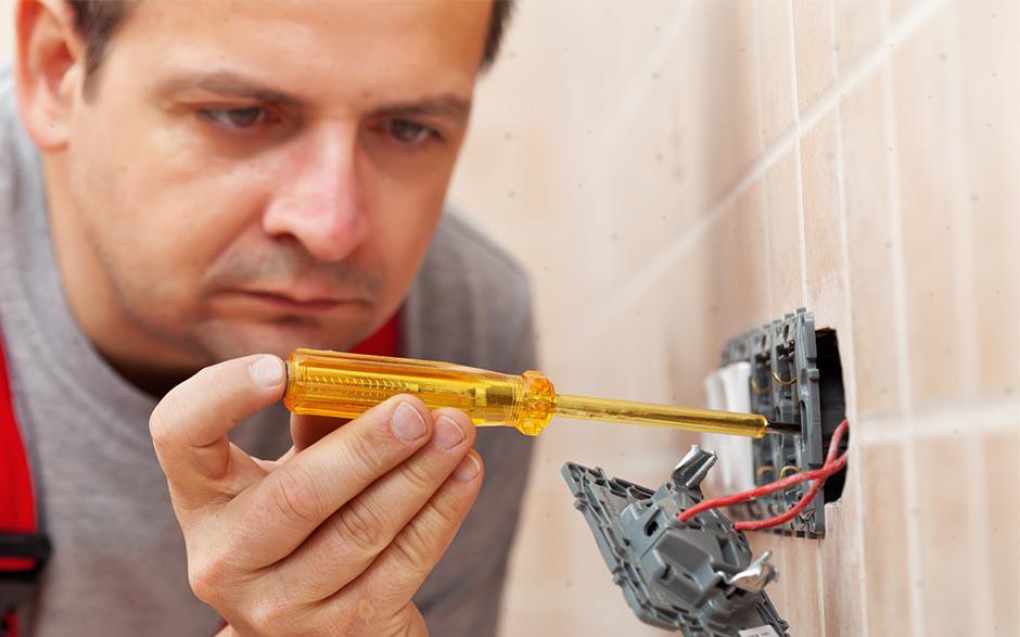tarif horaire d'un électricien Paris 19